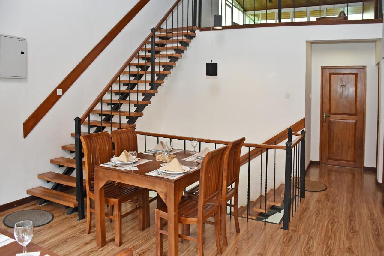 Oyo 430 The Turf Villa Νουβάρα Ελίγια Εξωτερικό φωτογραφία